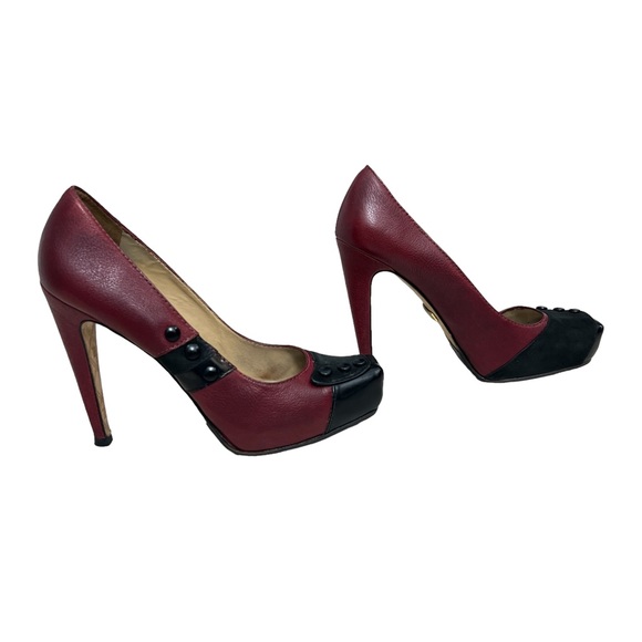 L.A.M.B. Shoes - L.A.M.B red leather tuxedo celebrity 5” heel pumps women’s size 10B